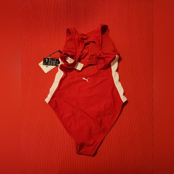NWT Puma One Piece Swimsuit Size Small Red - Picture 3 of 3